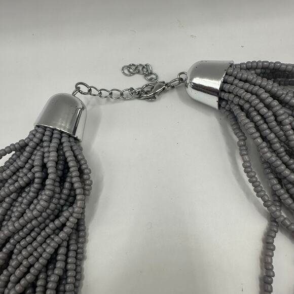 Purple grey chunky beaded necklace Multi strand Beads Statement Silver tone - Picture 4 of 8